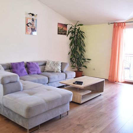 Apartman Branka- Sea View Peroj Exterior photo