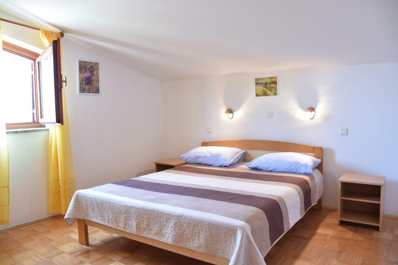 Apartman Branka- Sea View Peroj Exterior photo